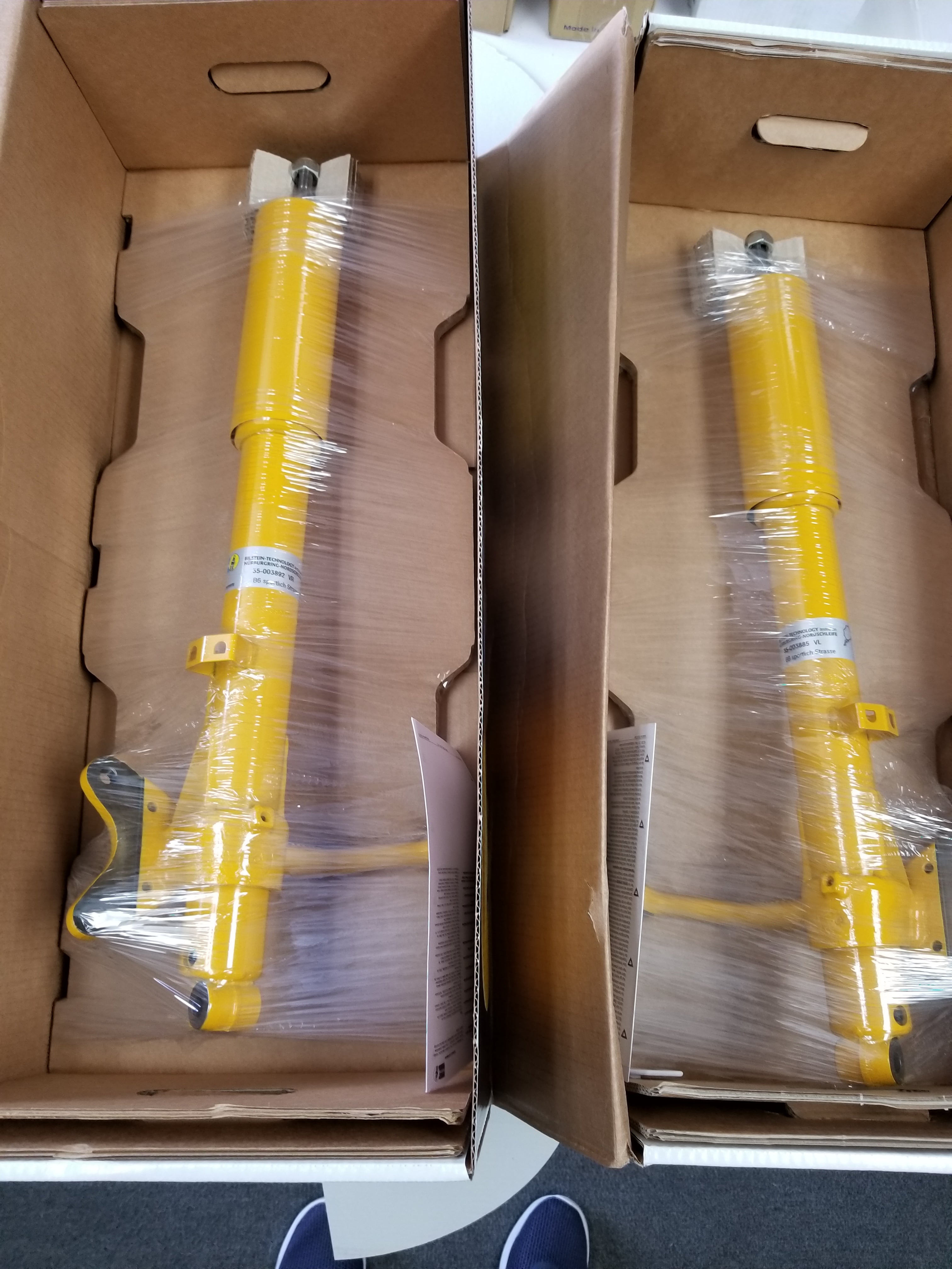 Suspension Strut Set - 911, 930 - Bilstein Yellow