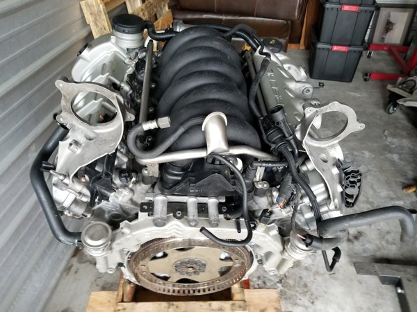 Cayenne 2003-04 V8 Motor